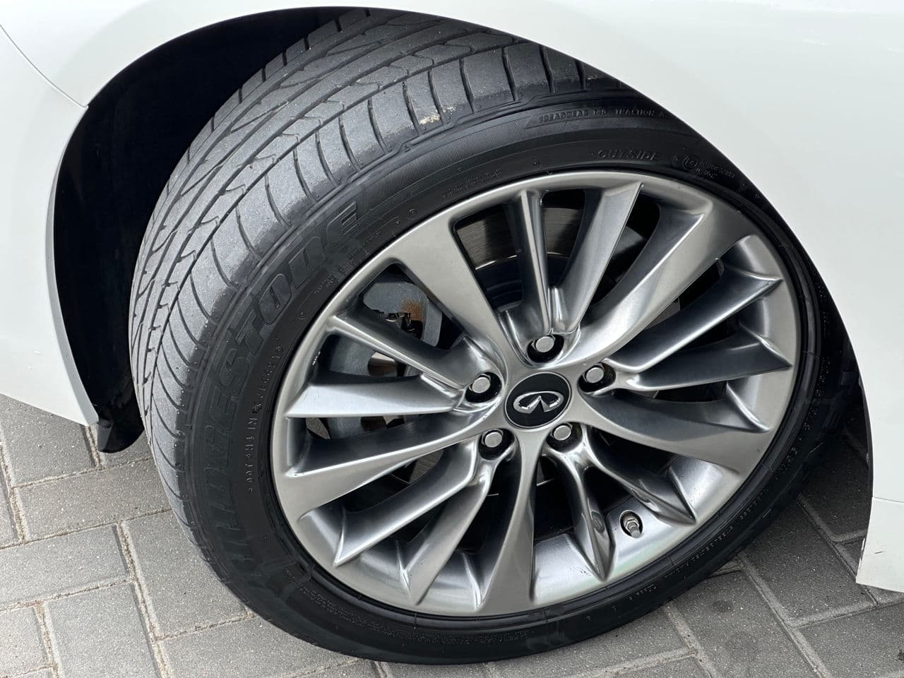 2017 Infiniti Q50 — Miniatură 16