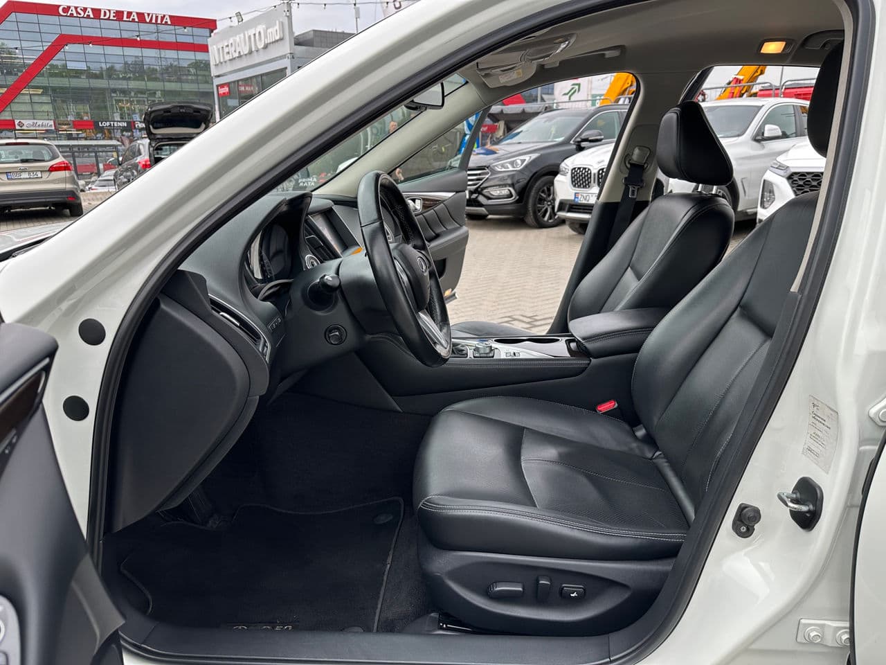 2017 Infiniti Q50 — Miniatură 5