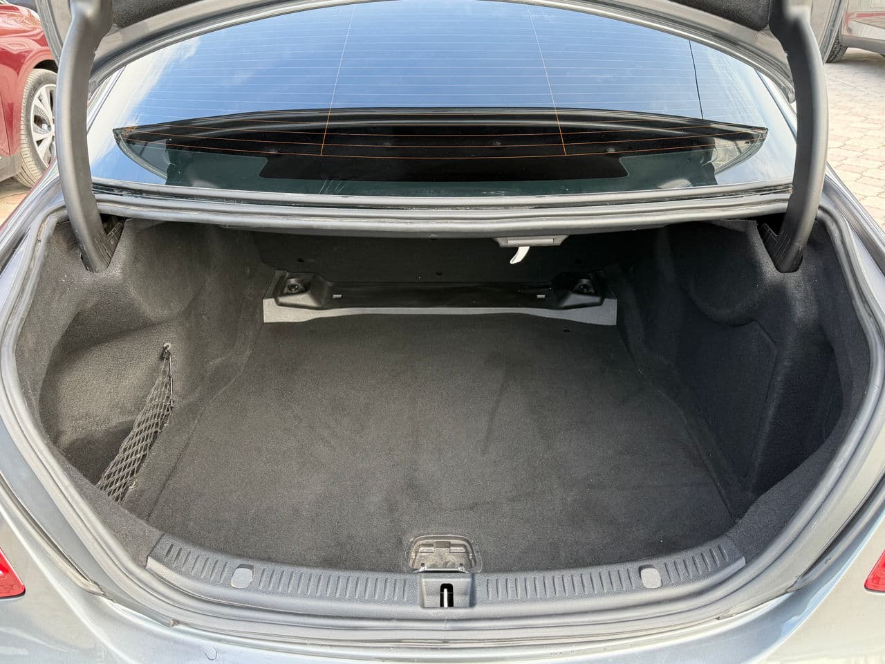 2016 Mercedes E 220 — Miniatură 20