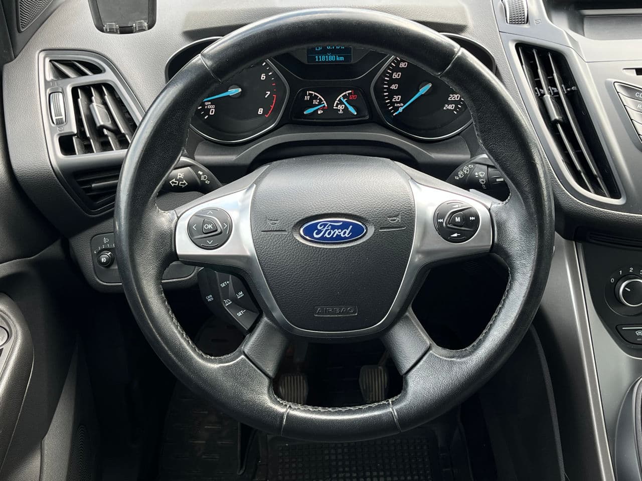 2016 Ford Kuga — Miniatură 9