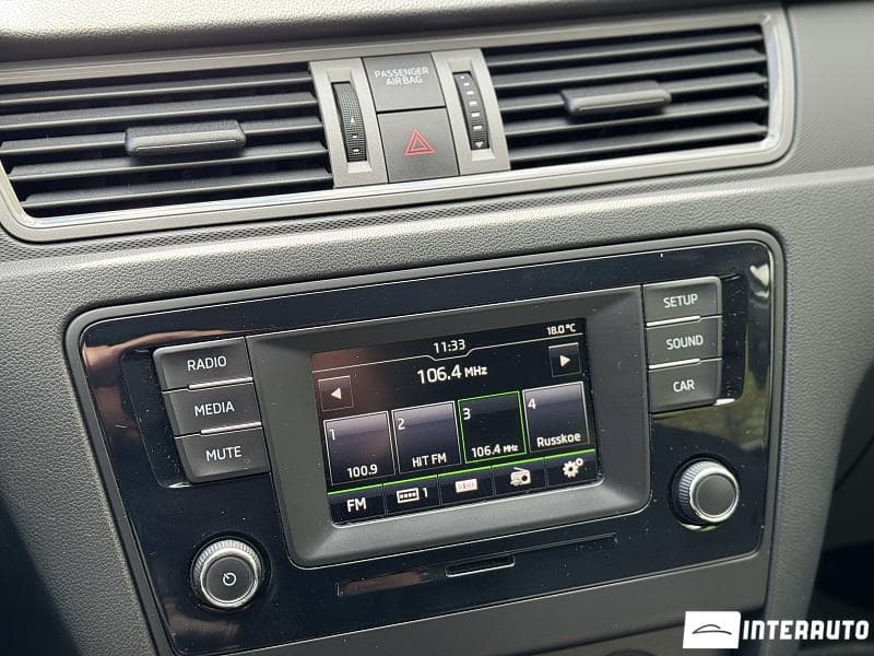 2015 Skoda Rapid — Miniatură 12