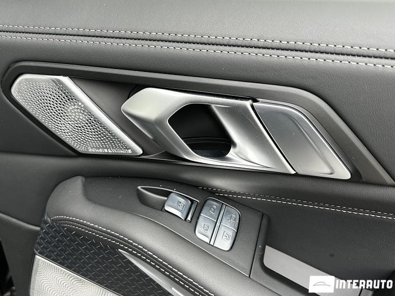 2022 BMW X7 M6.0i — Miniatură 21