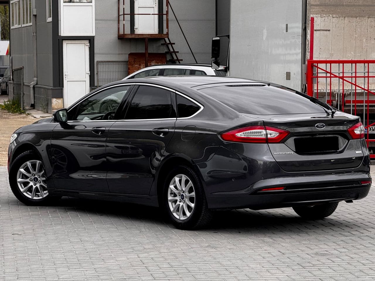 2017 Ford Mondeo — Miniatură 4