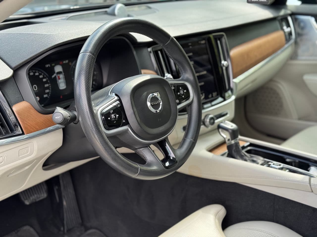 Volvo S 90 2017 — Миниатюра 12