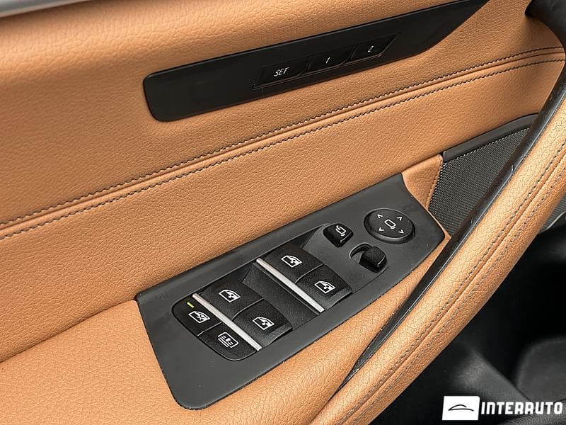 2019 BMW 530e — Miniatură 19