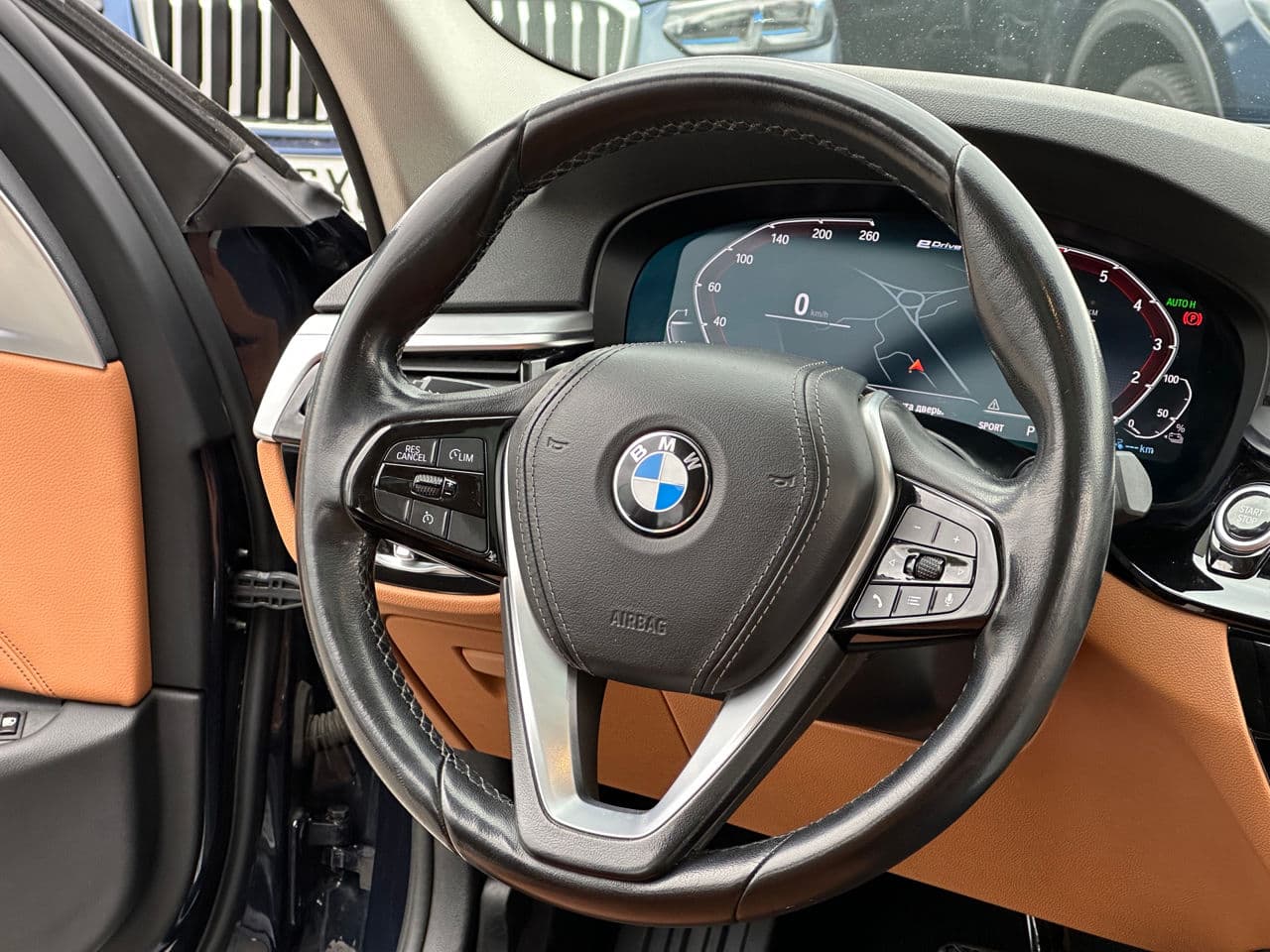 2019 BMW 530e — Miniatură 7