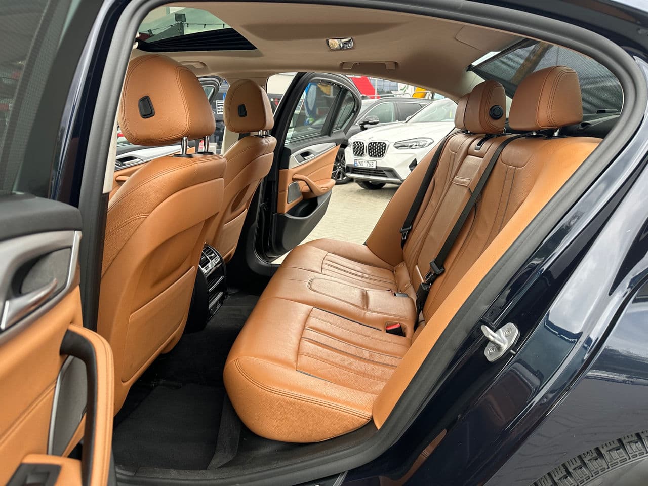 2019 BMW 530e — Miniatură 12