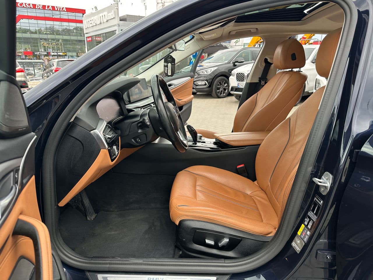 2019 BMW 530e — Miniatură 5