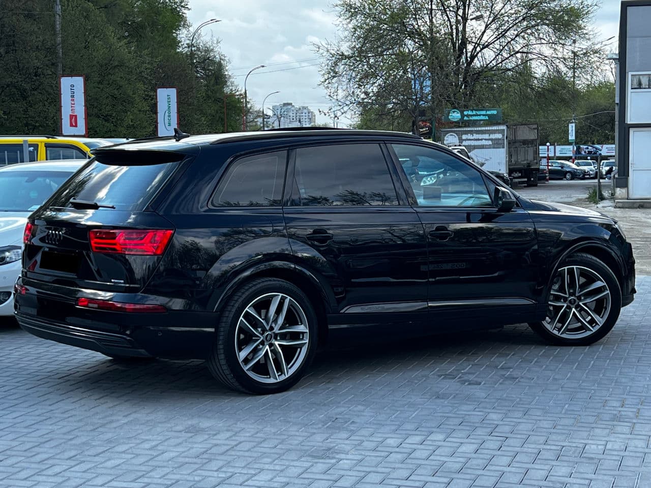 Audi Q7 E-Tron 2017 — Миниатюра 4