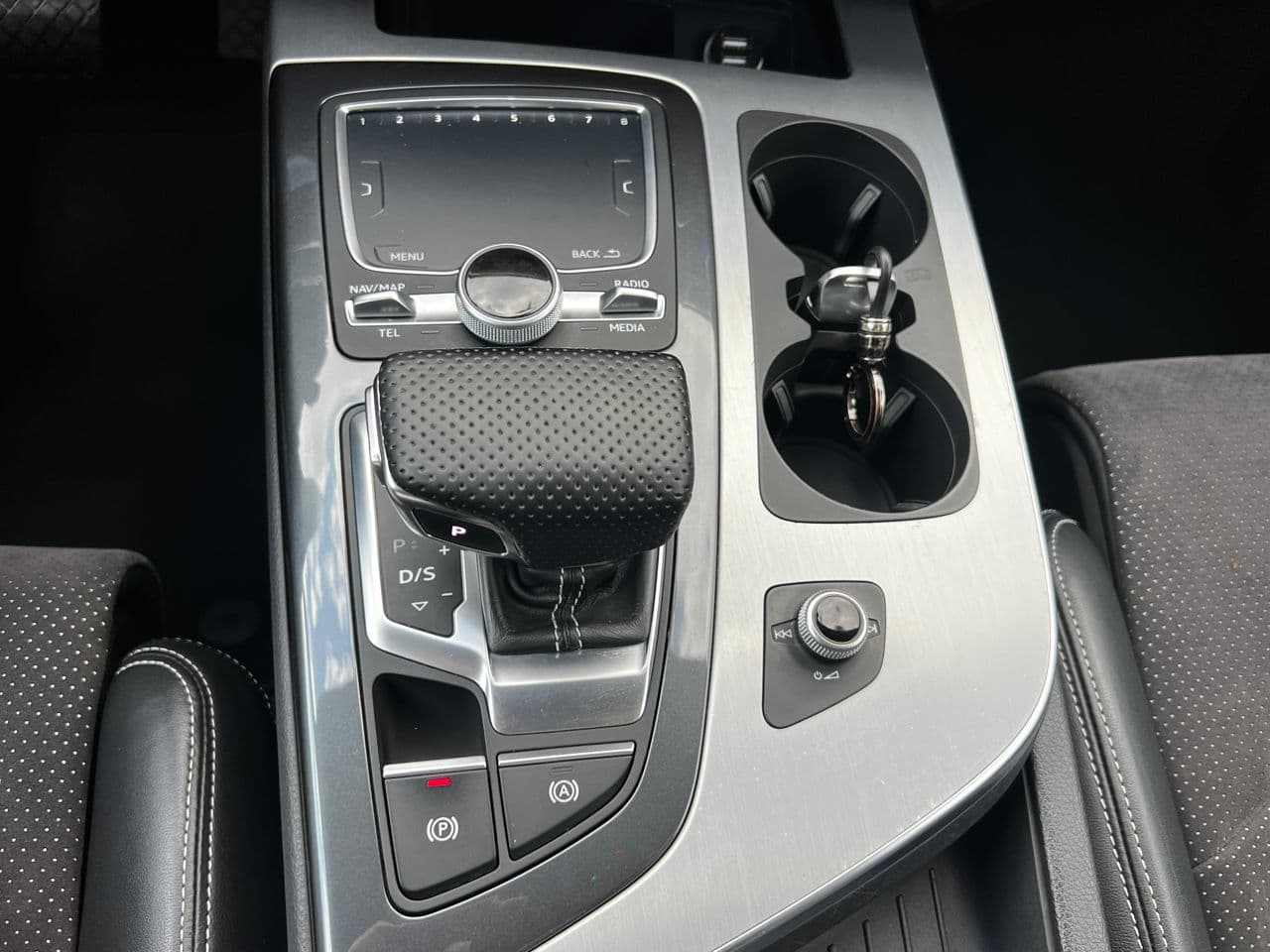 Audi Q7 E-Tron 2017 — Миниатюра 13