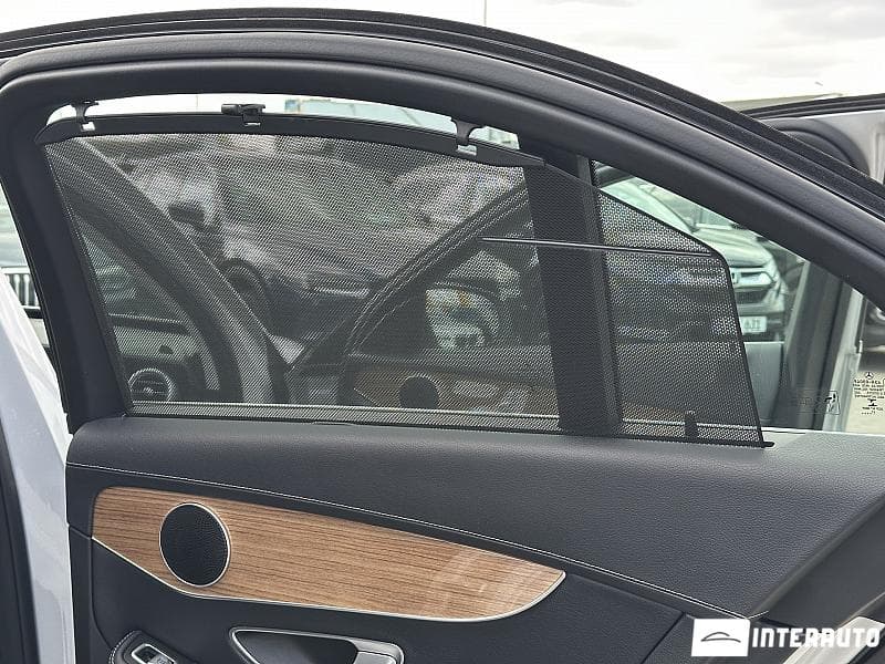 2017 Mercedes C 200 — Miniatură 13