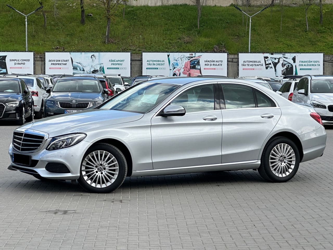 2017 Mercedes C 200 — Miniatură 2