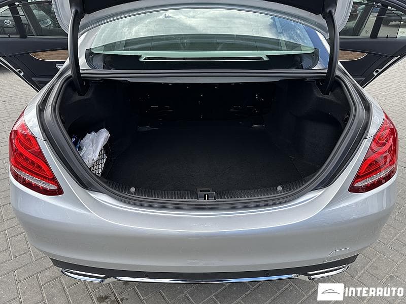 2017 Mercedes C 200 — Miniatură 20