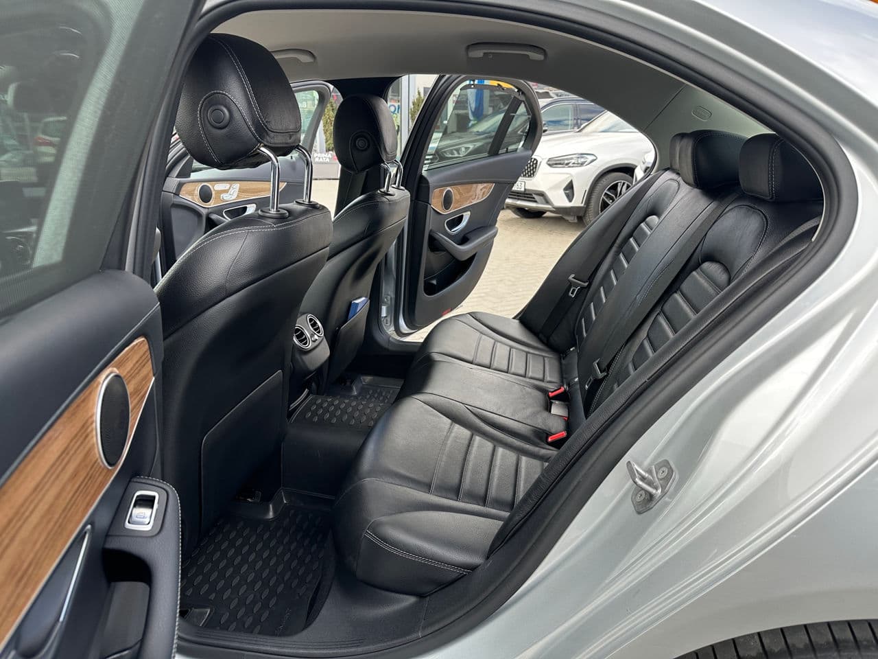 2017 Mercedes C 200 — Miniatură 12