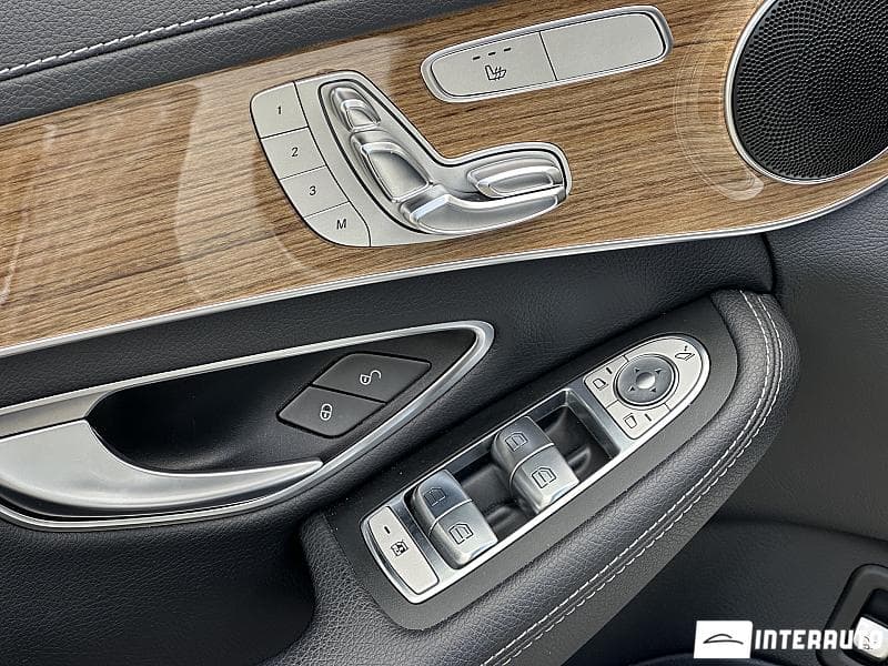 2017 Mercedes C 200 — Miniatură 18