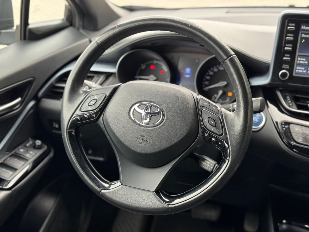 2020 Toyota C-HR — Miniatură 9