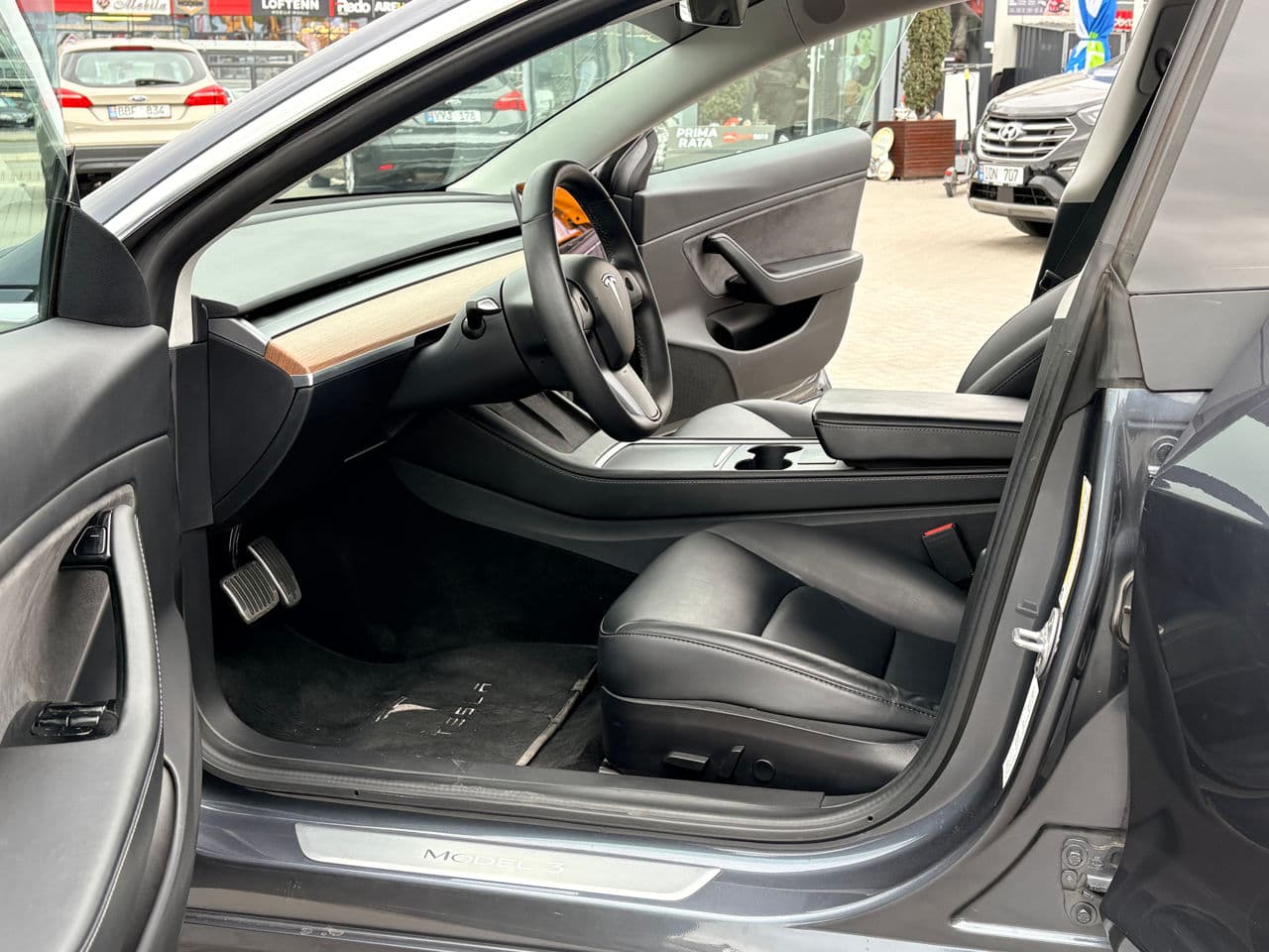 2020 Tesla Model 3 — Miniatură 5