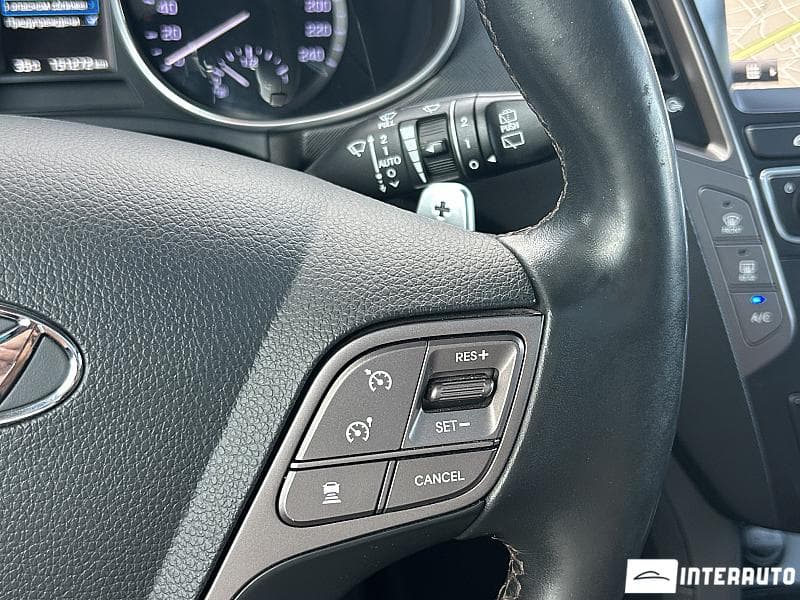 Hyundai Santa Fe 2018 — Миниатюра 12
