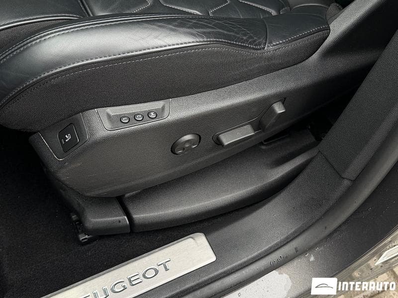 2022 Peugeot 3008 — Miniatură 11