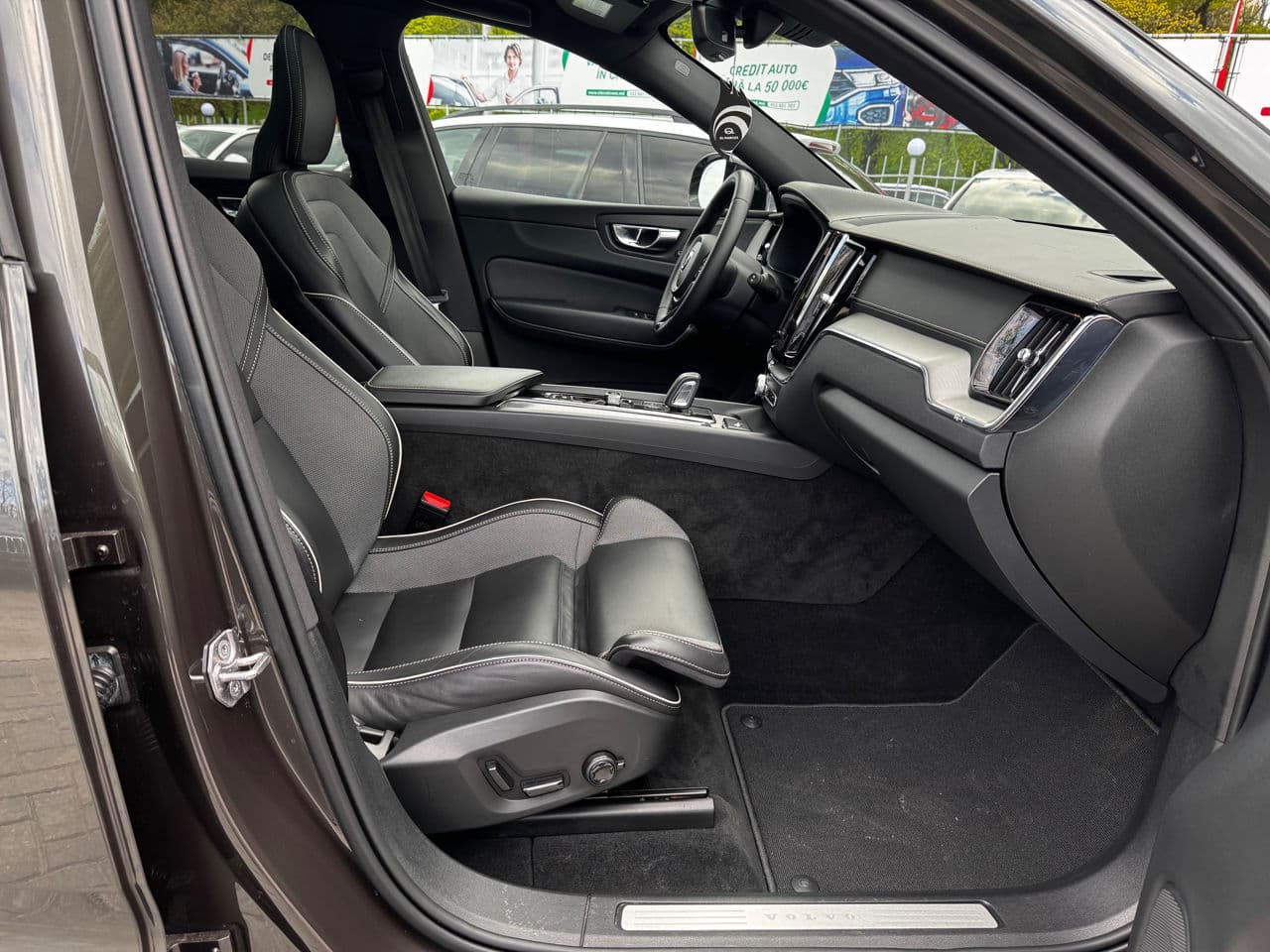 Volvo XC 60 2021 — Миниатюра 6
