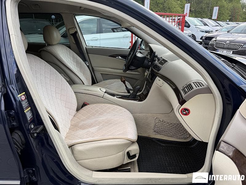 2005 Mercedes E 220 — Miniatură 12