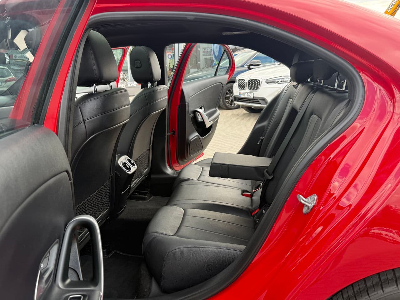 2019 Mercedes A 220 — Miniatură 13