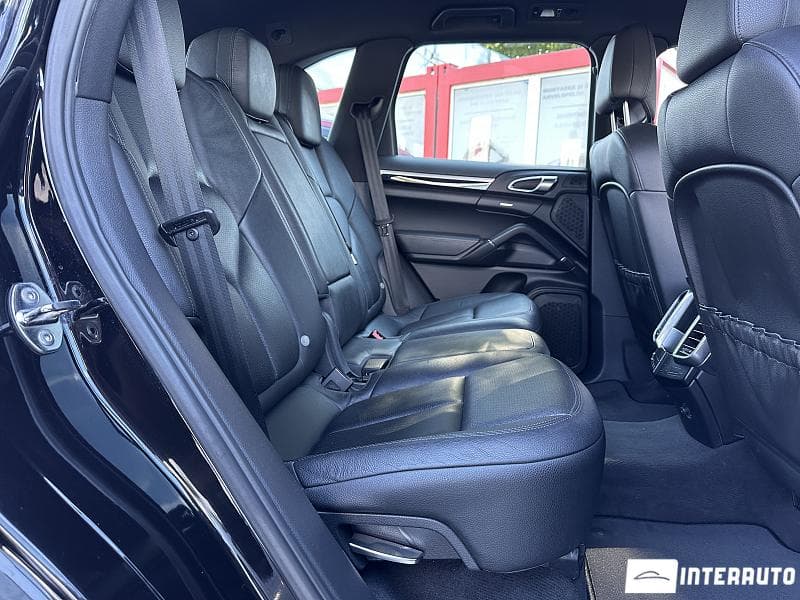 2011 Porsche Cayenne — Miniatură 18