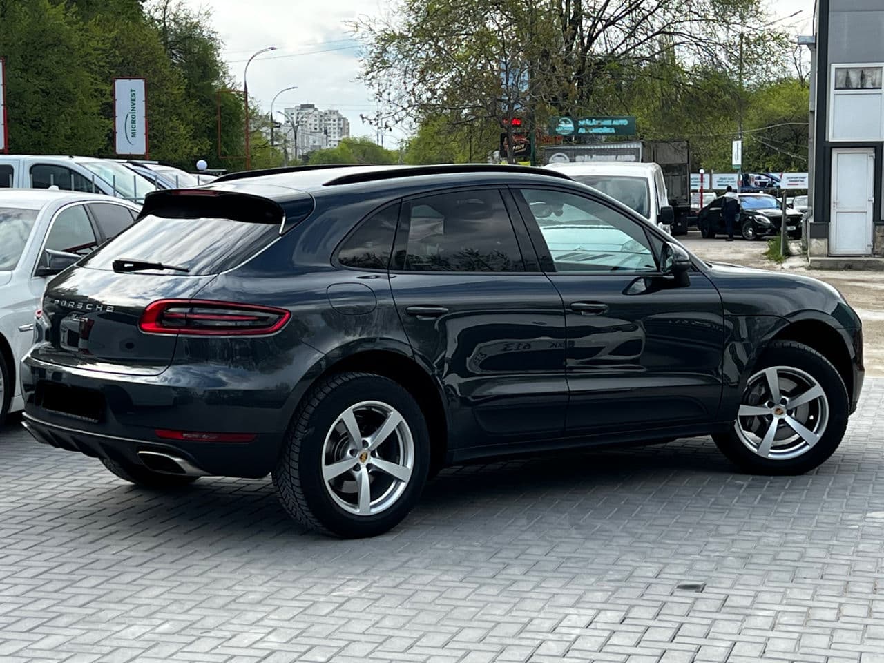 2017 Porsche Macan — Miniatură 3