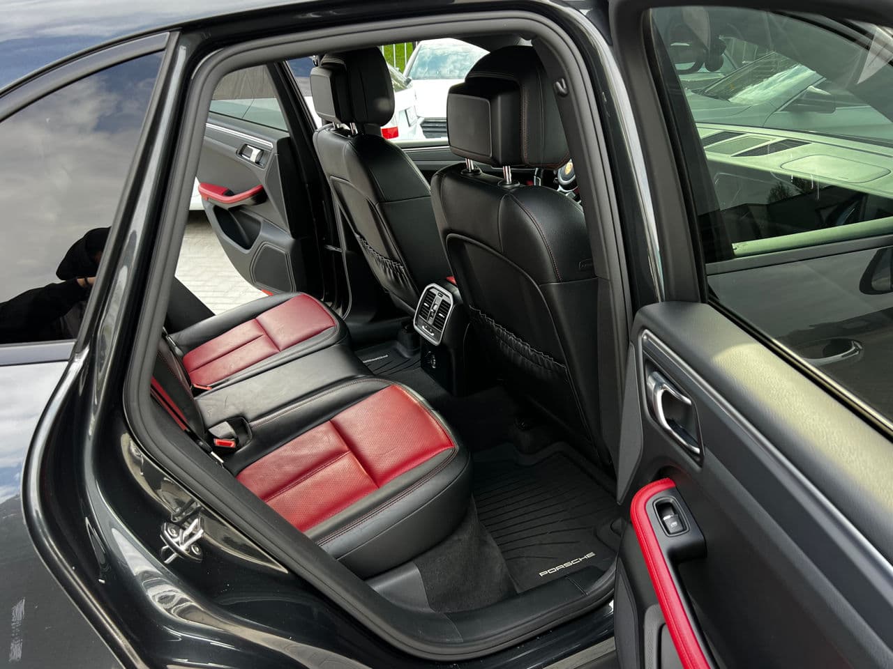 2017 Porsche Macan — Miniatură 13