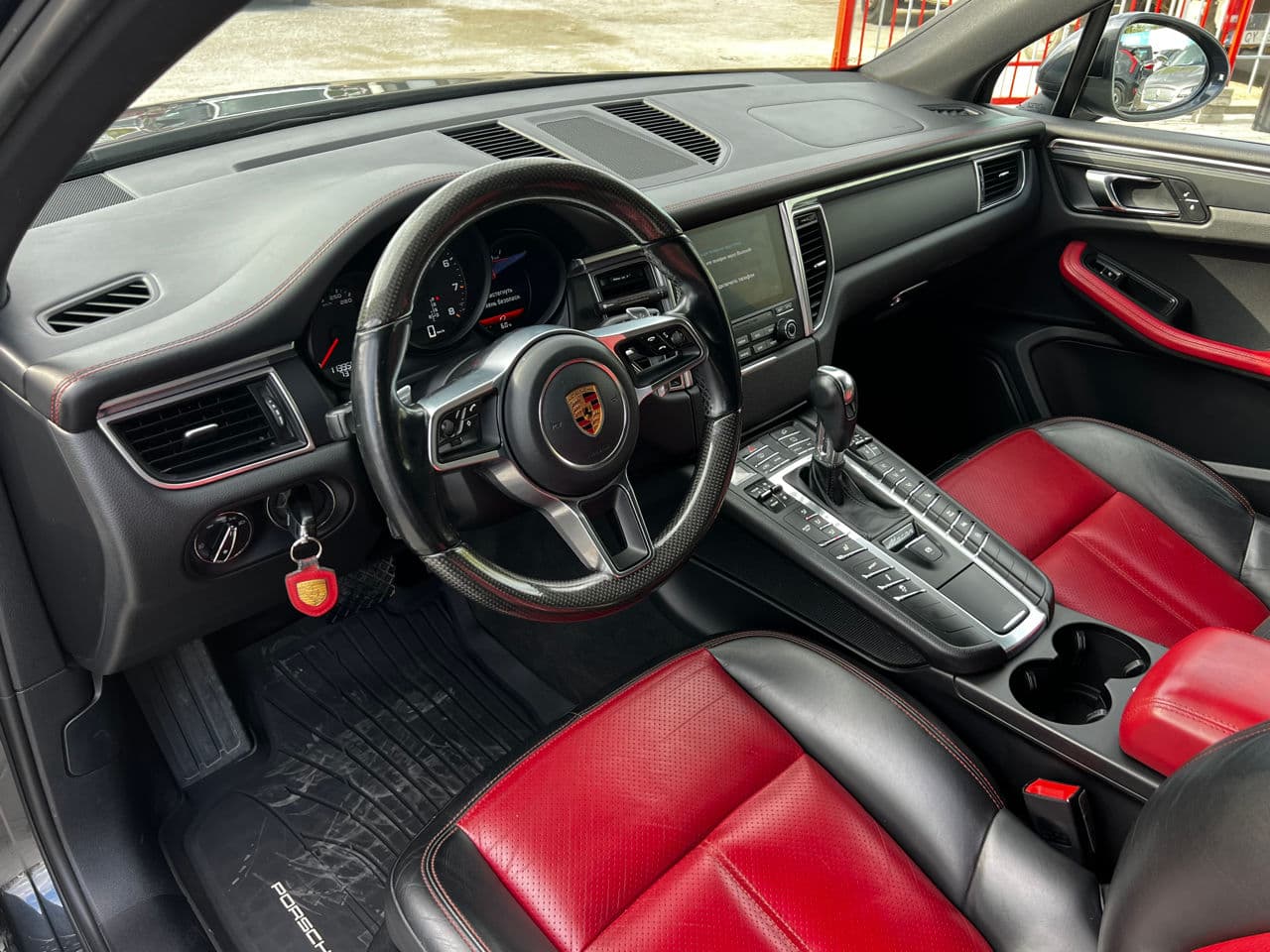 2017 Porsche Macan — Miniatură 5