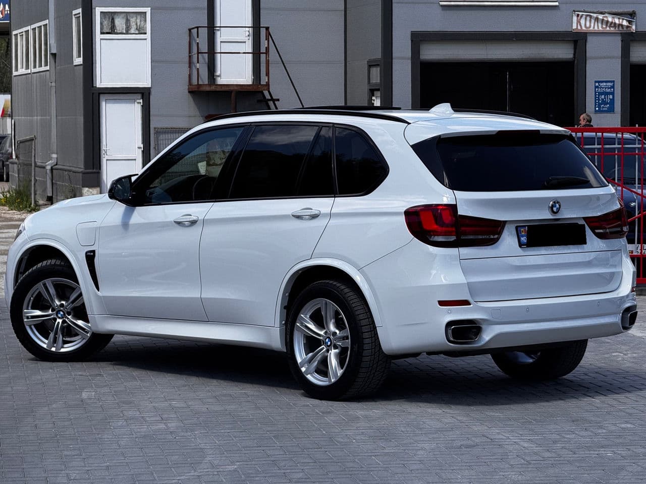 2018 BMW X5 4.0e — Miniatură 4