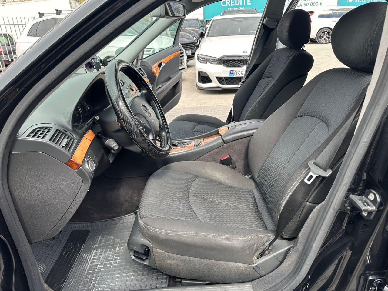 2005 Mercedes E 220 — Miniatură 5