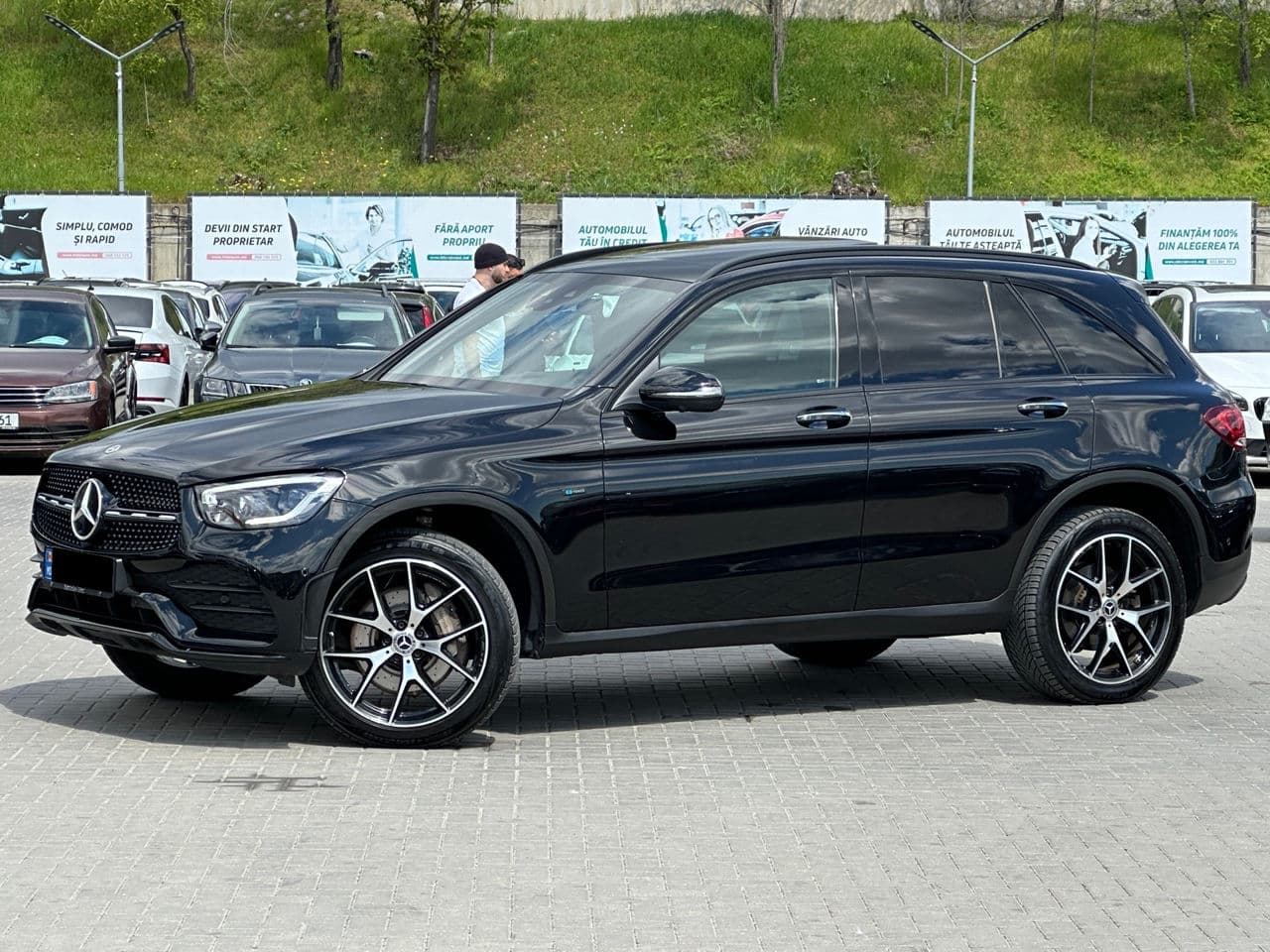 2020 Mercedes GLC 300e — Miniatură 2