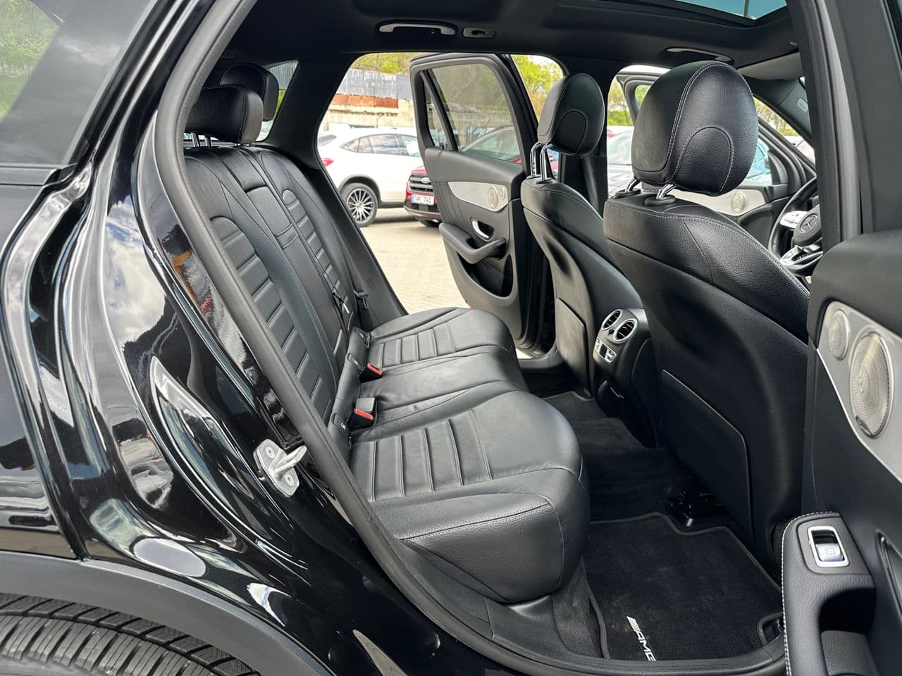 2020 Mercedes GLC 300e — Miniatură 15
