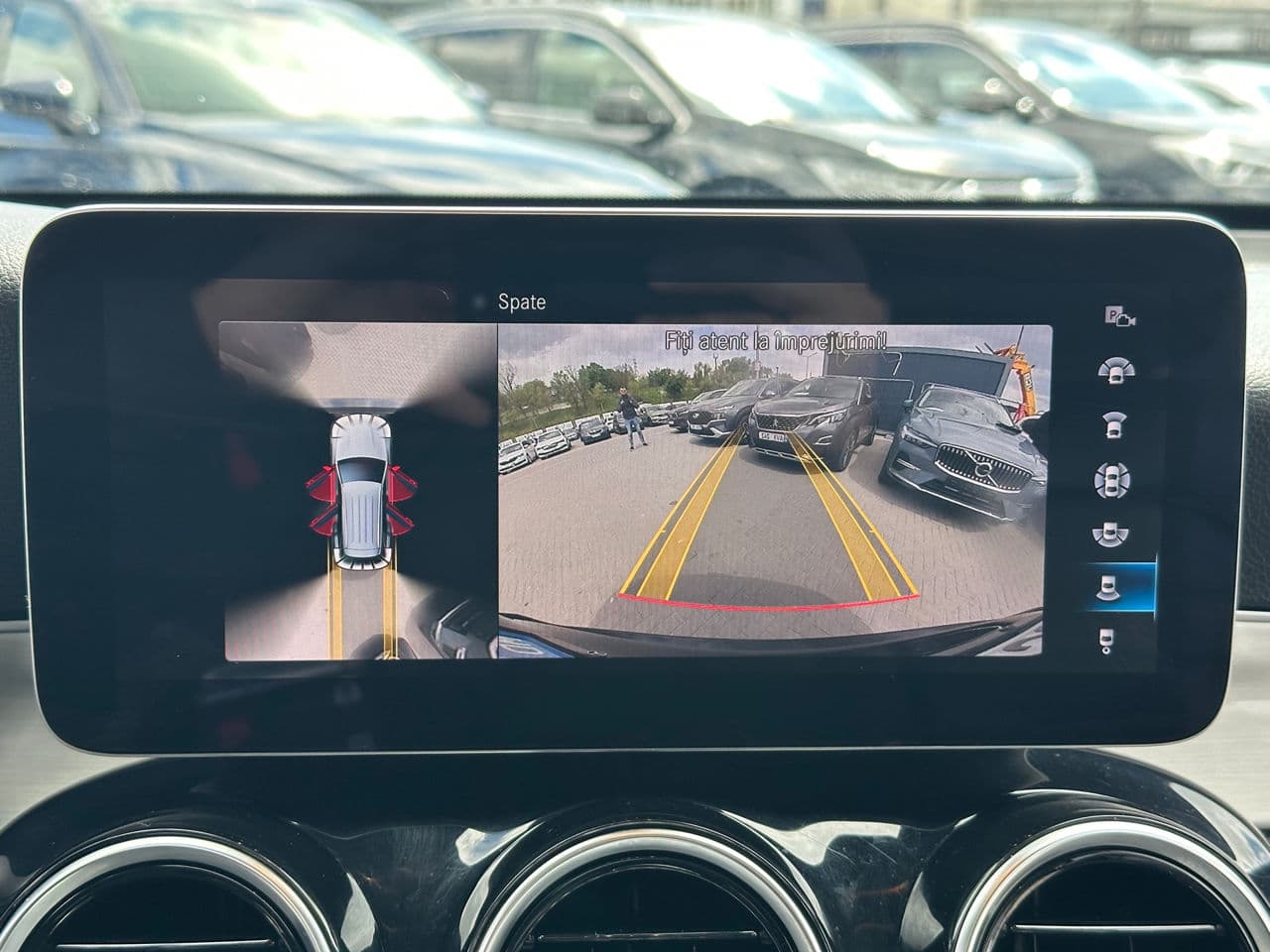 2020 Mercedes GLC 300e — Miniatură 10