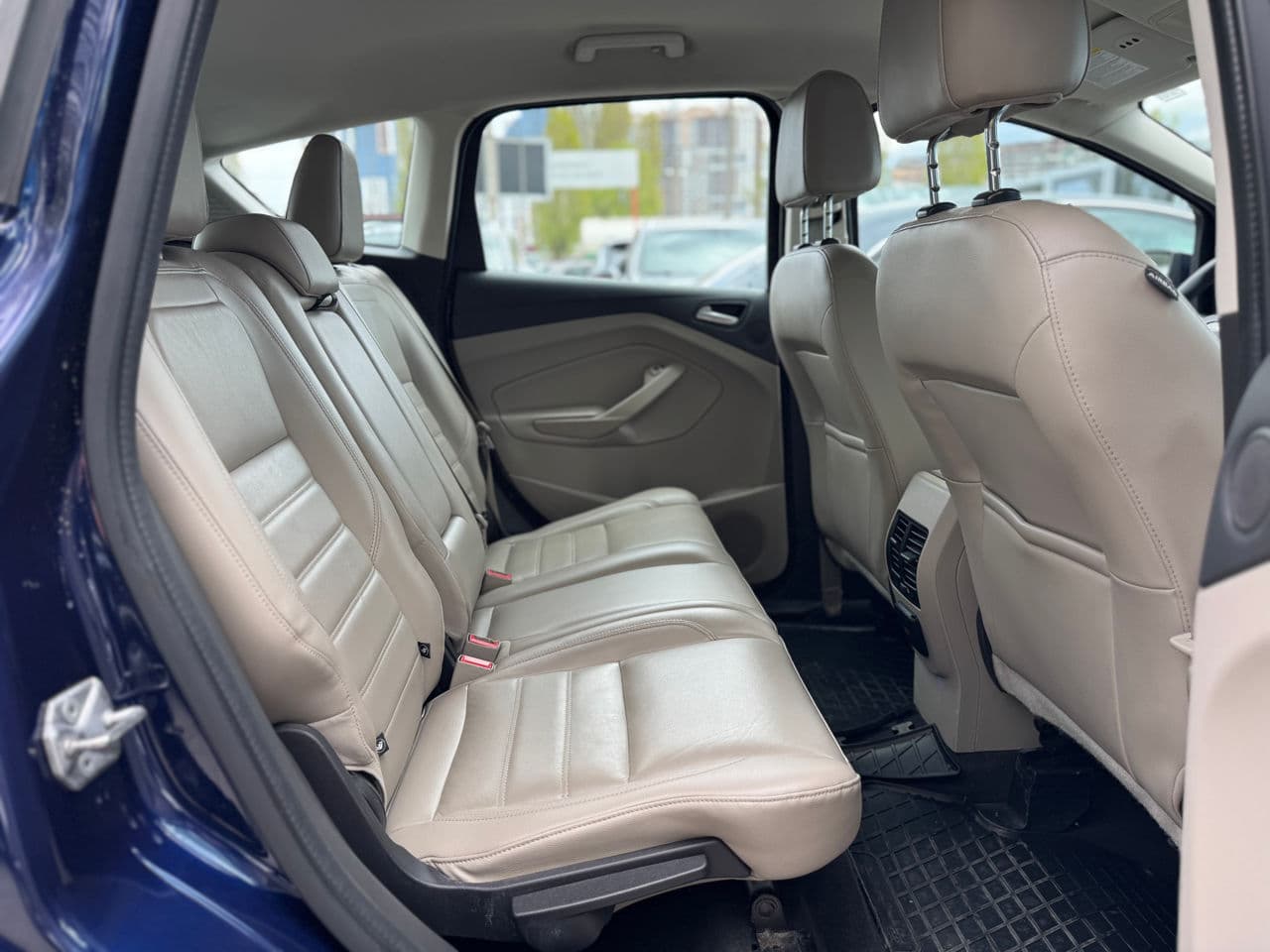 2016 Ford C-MAX — Miniatură 16