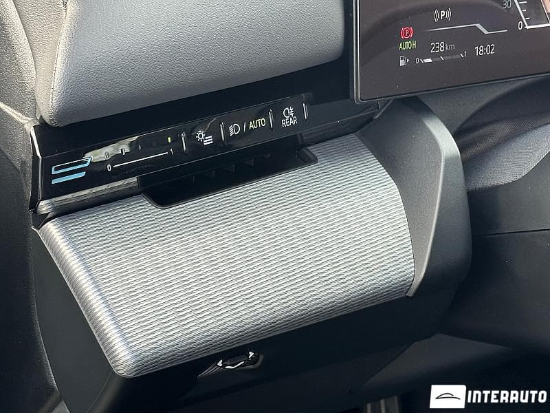 2023 BMW 520 — Miniatură 16