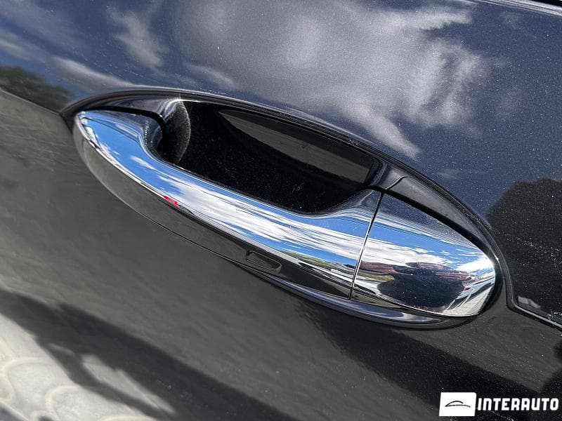 2021 Mercedes E 300e — Miniatură 18