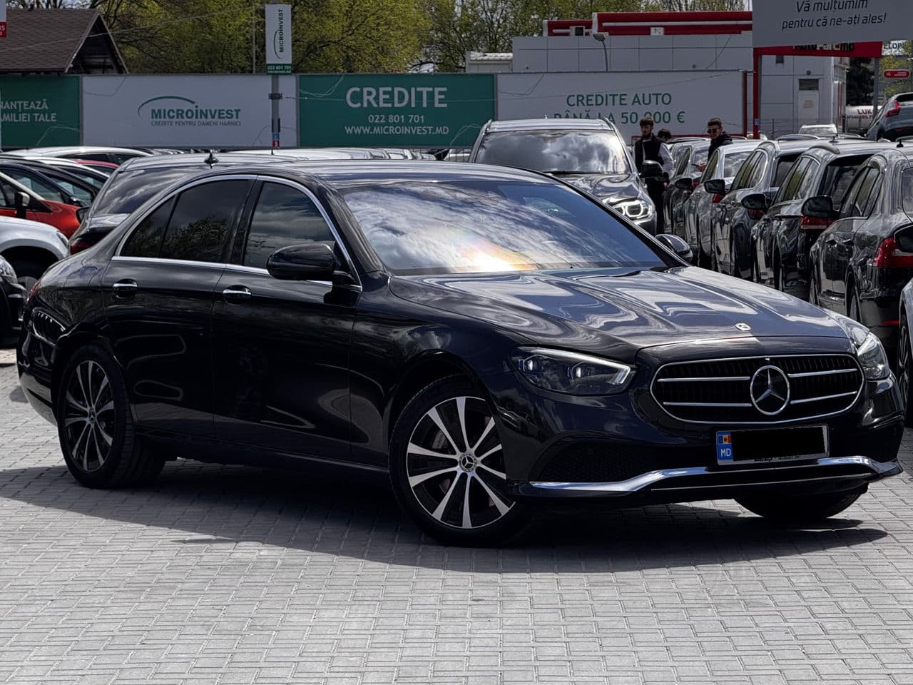 2021 Mercedes E 300e — Miniatură 4
