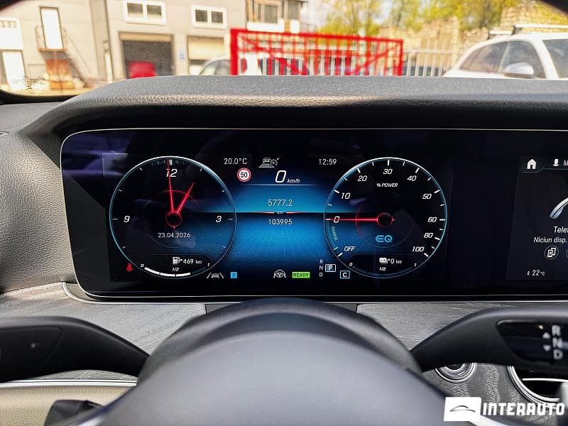 2021 Mercedes E 300e — Miniatură 19