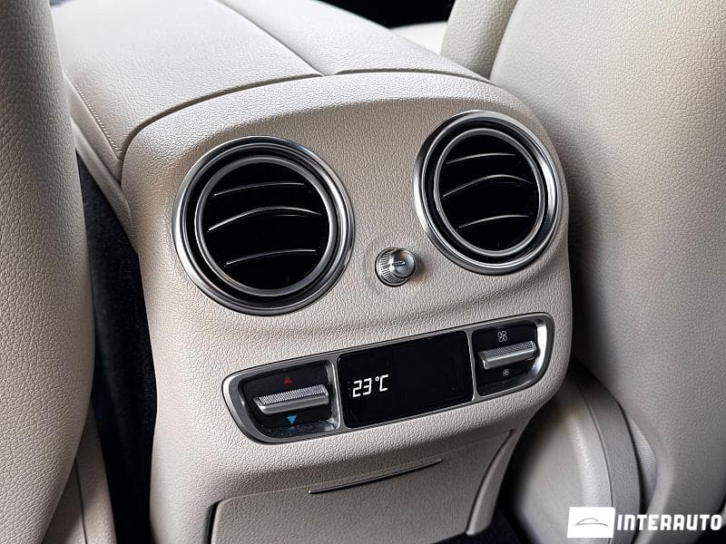 2021 Mercedes E 300e — Miniatură 9