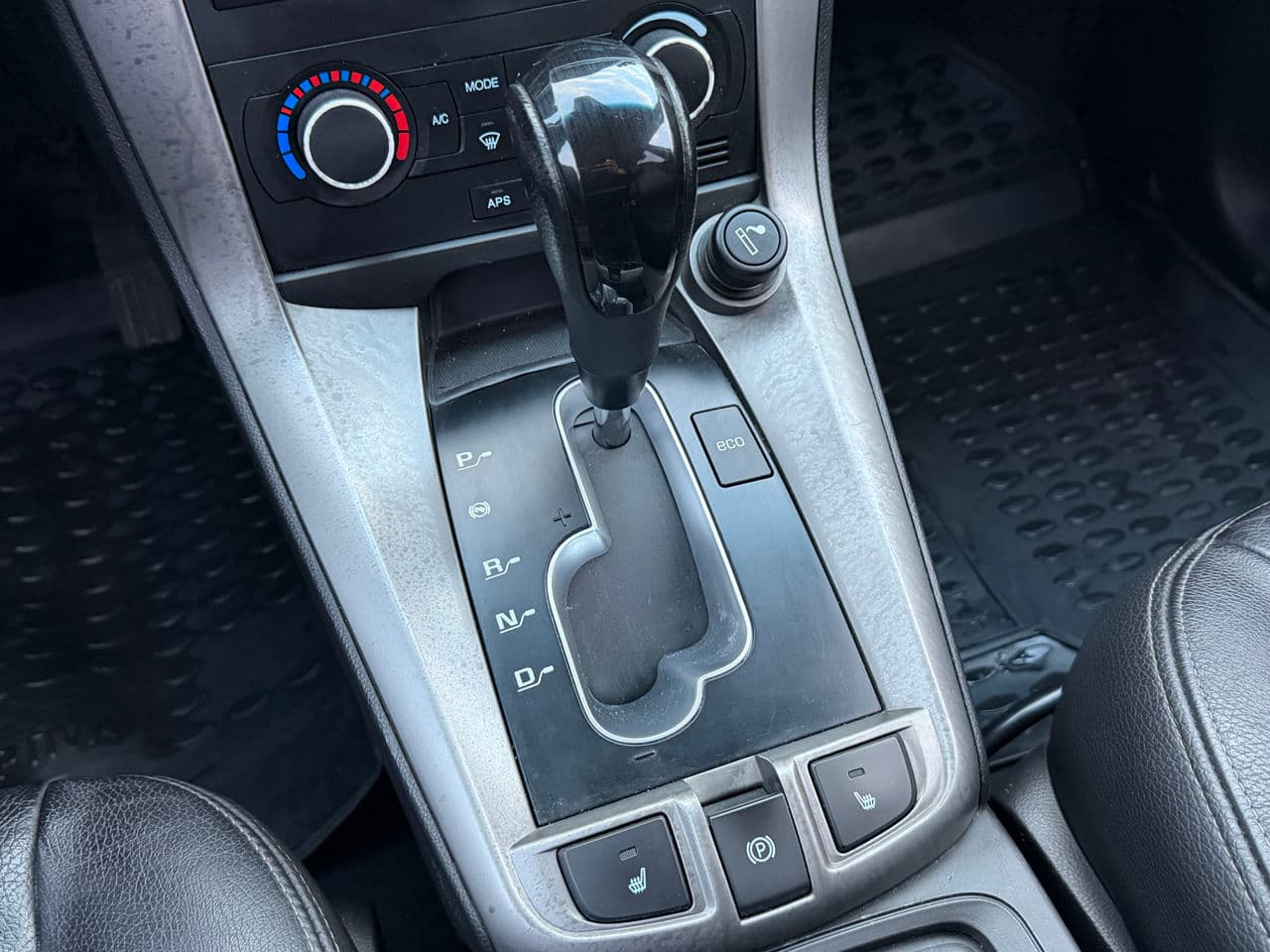 2011 Chevrolet Captiva — Miniatură 13