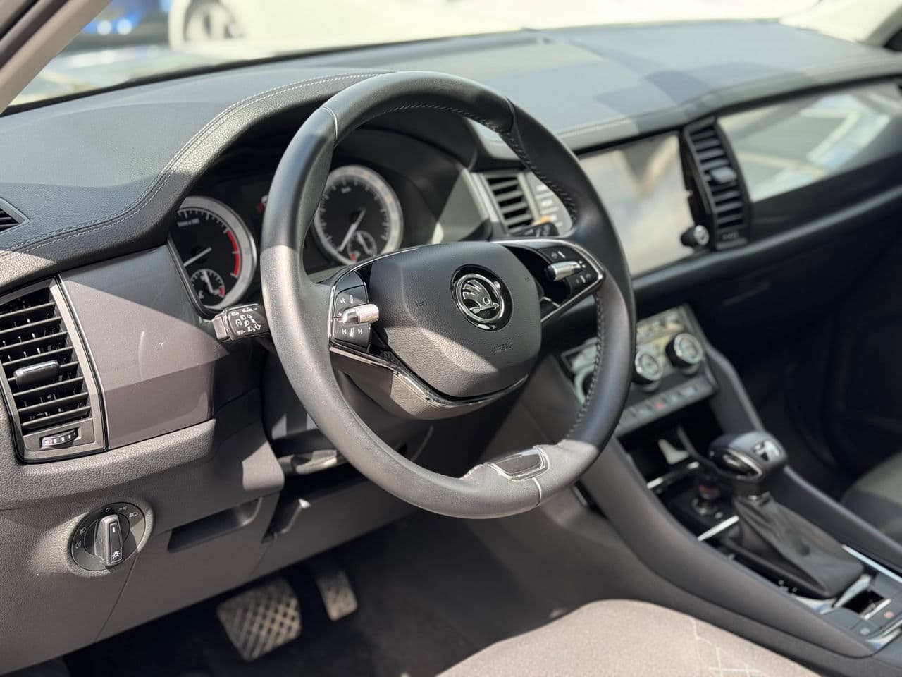 Skoda Kodiaq 2022 — Миниатюра 8