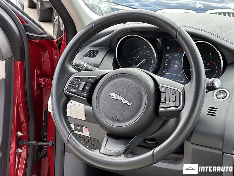 2020 Jaguar E-Pace — Miniatură 7