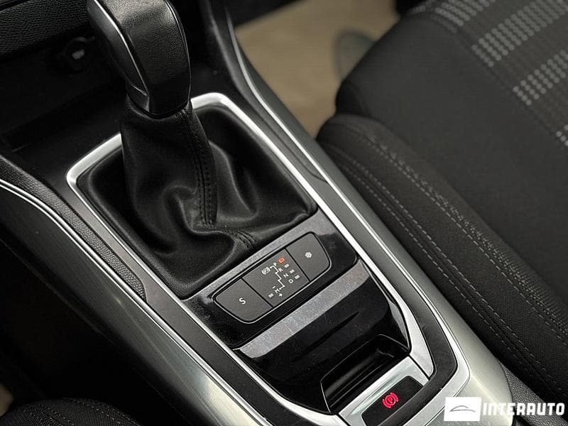 2016 Peugeot 308 — Miniatură 12