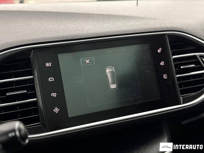 2016 Peugeot 308 — Miniatură 10