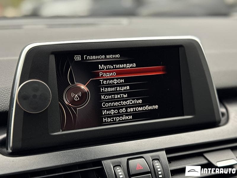2015 BMW 216d — Miniatură 9