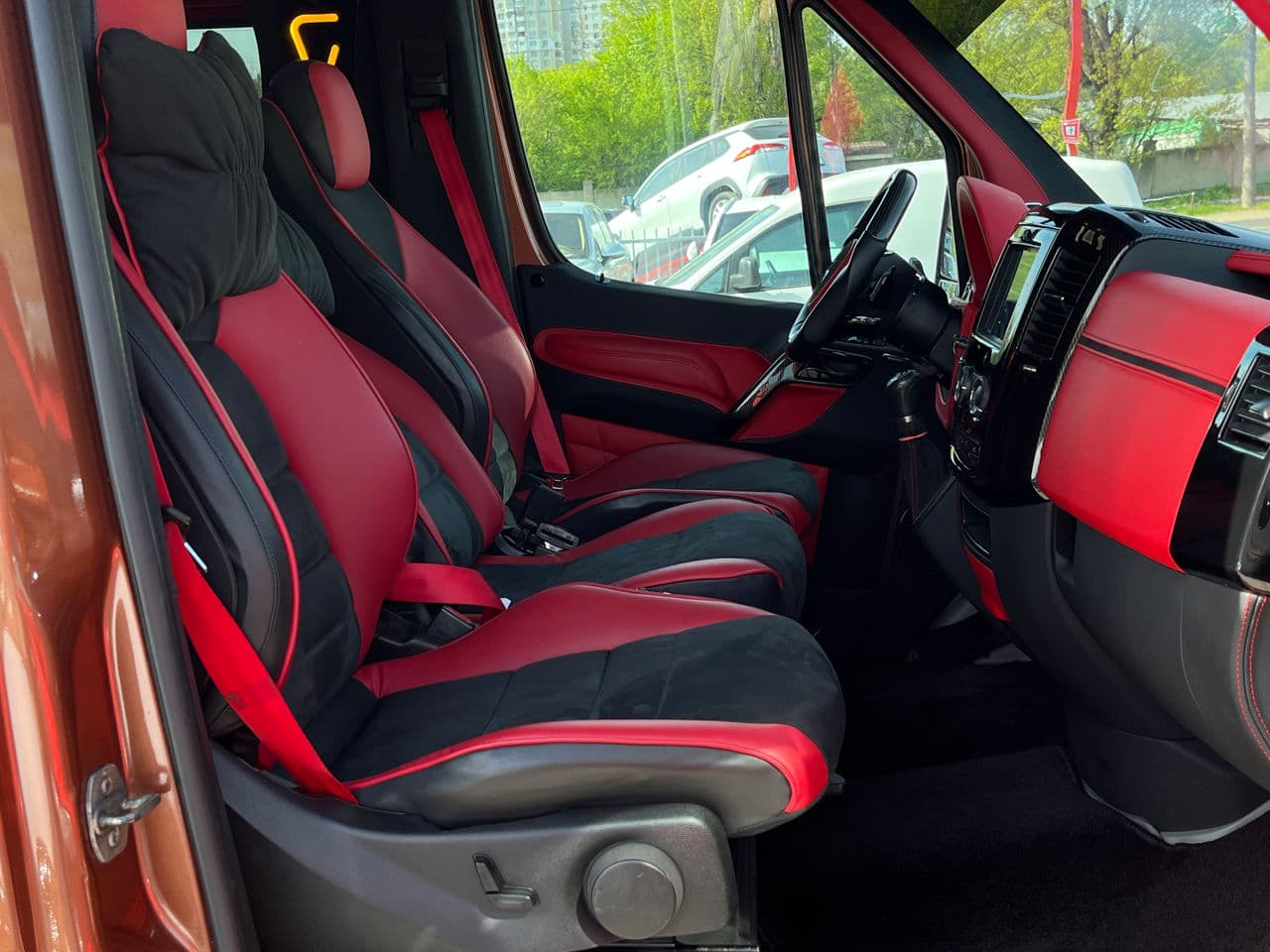 2014 Mercedes Sprinter — Miniatură 13