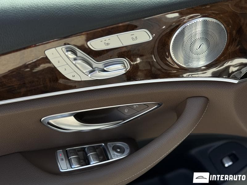 Mercedes E 300 2018 — Миниатюра 6