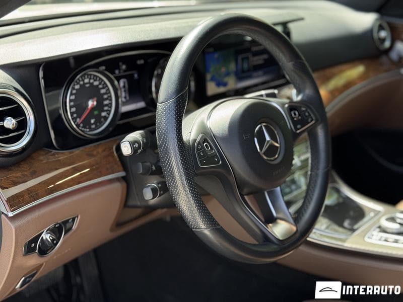 Mercedes E 300 2018 — Миниатюра 8